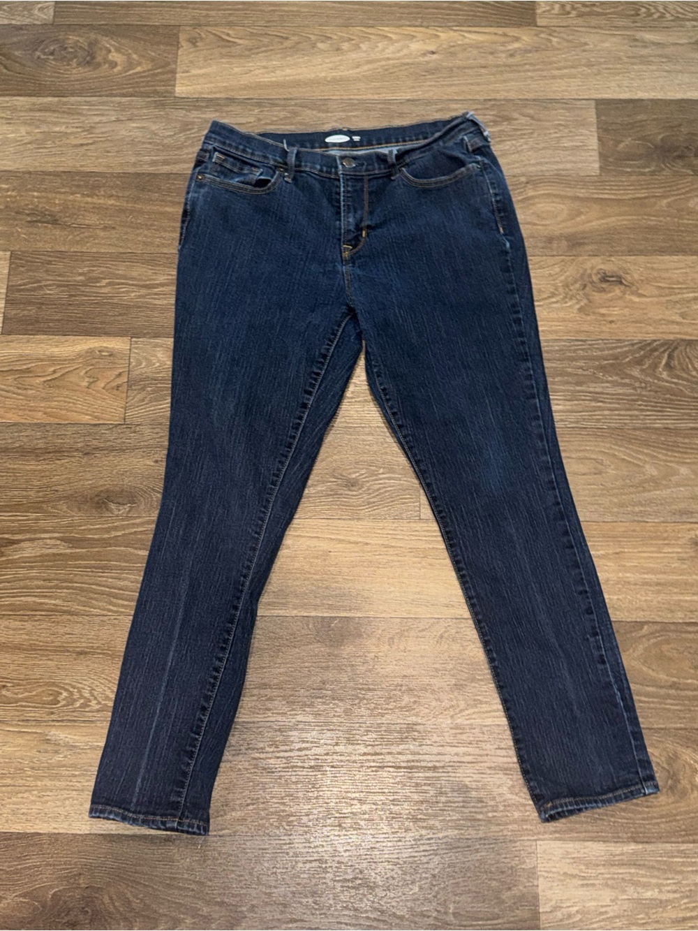 Old Navy Women’s Curvy Skinny Jeans Size 10